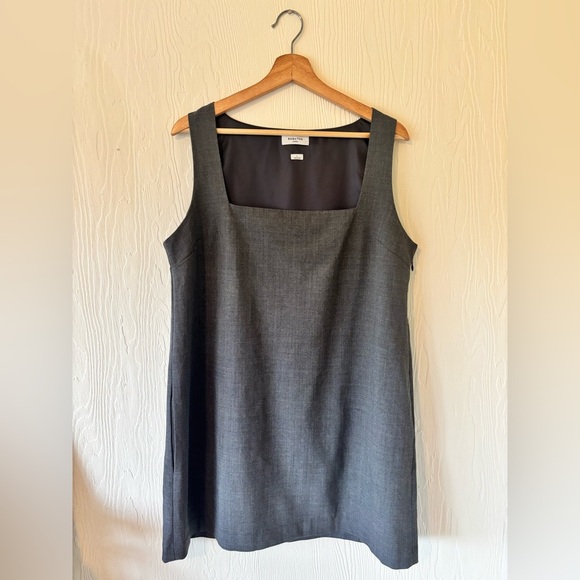 Aritzia Babaton Gray Grey Clay Prestige Sleeveless Square Neck Mini Pocket Dress - Picture 4 of 11